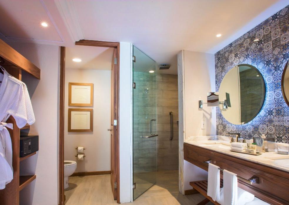 Krystal Grand® Puerto Vallarta Hotel Krystal Grand® Puerto Vallarta Hotel
