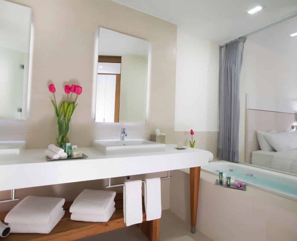 Krystal Grand® Puerto Vallarta Hotel Krystal Grand® Puerto Vallarta Hotel